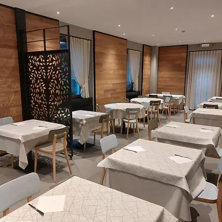 Hotel Ferrari Castione della Presolana
