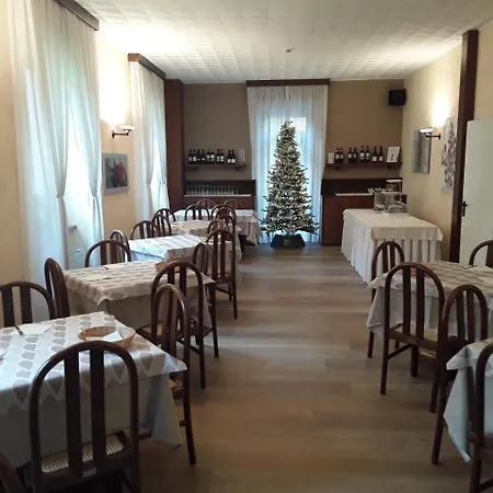 Ferrari Hotel 3*